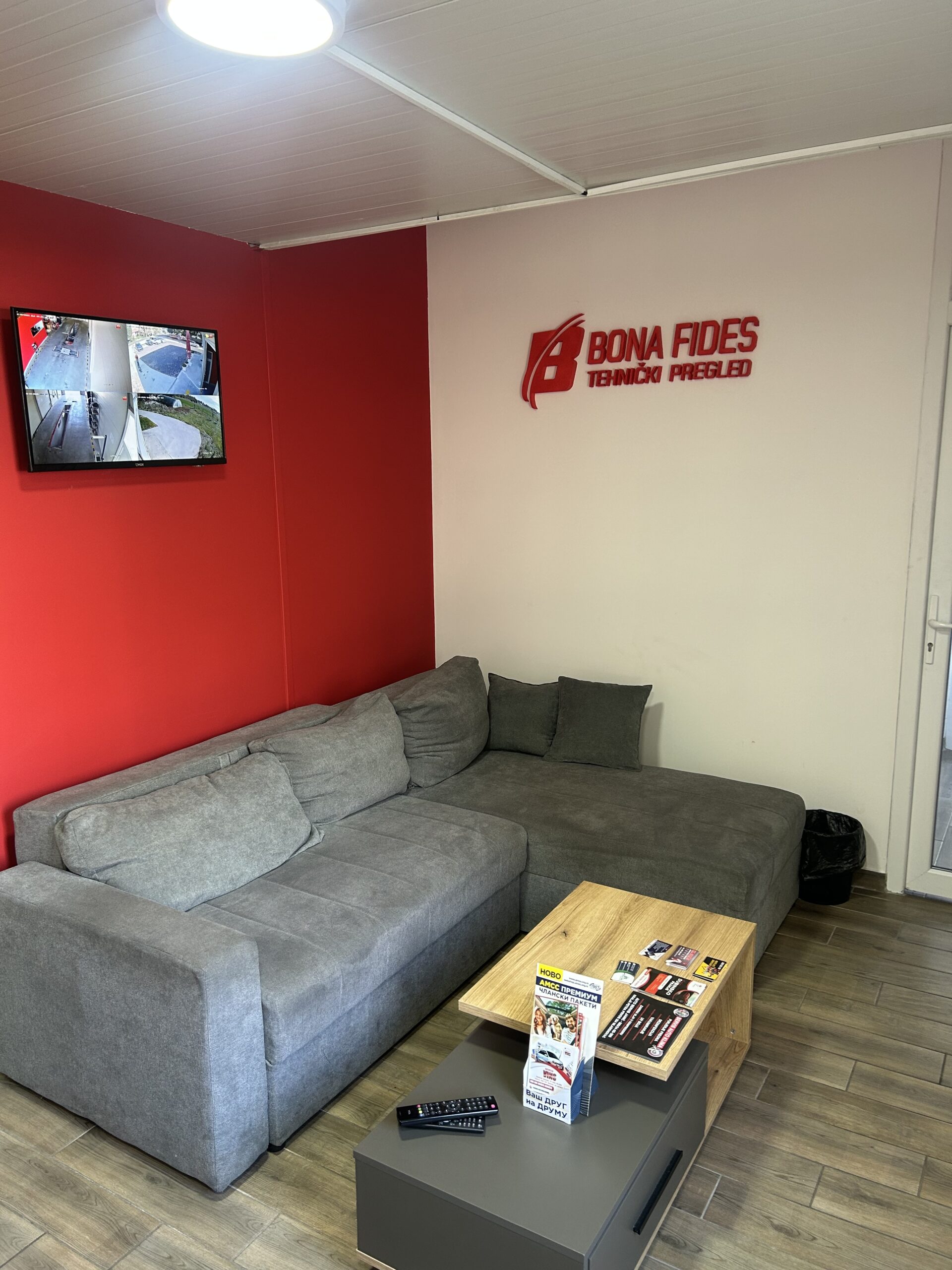 Prostor - Bona Fides Prostor - Bona Fides